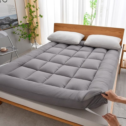 Mattress topper 10cm deep - mattress,